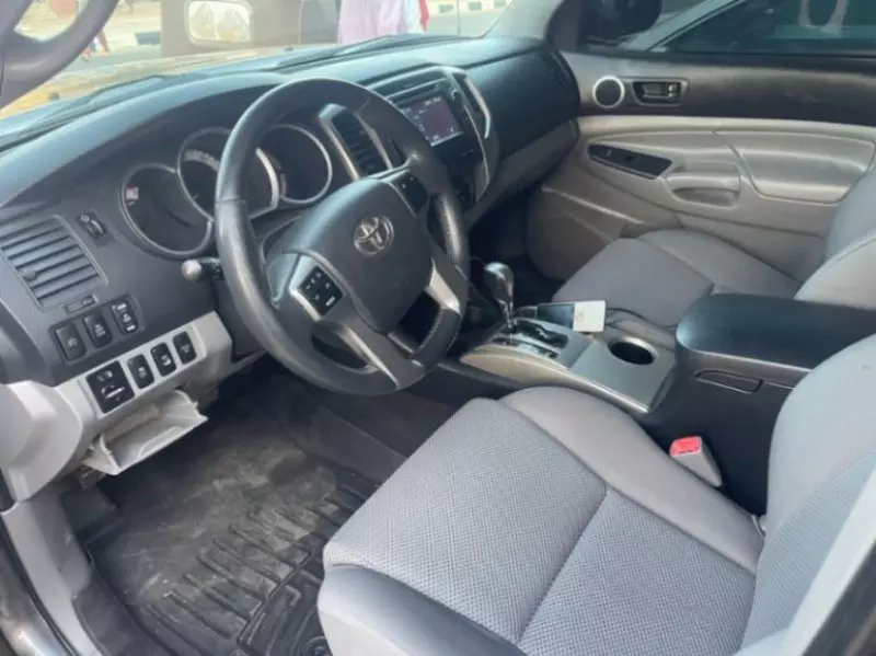 Toyota Tacoma   - 2013