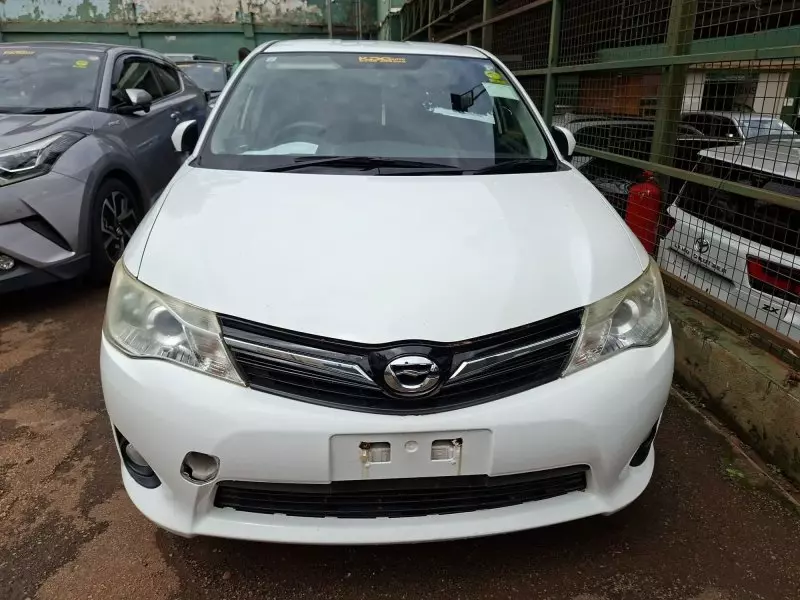 Toyota Fielder    - 2013