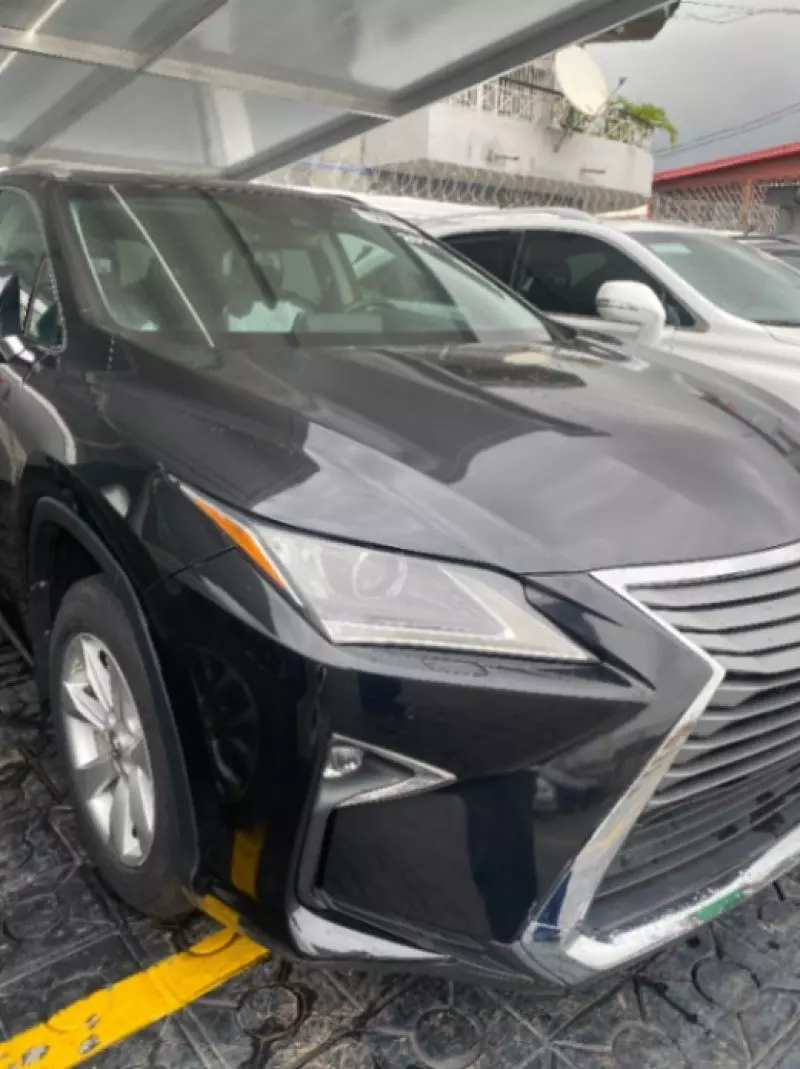 Lexus RX   - 2017