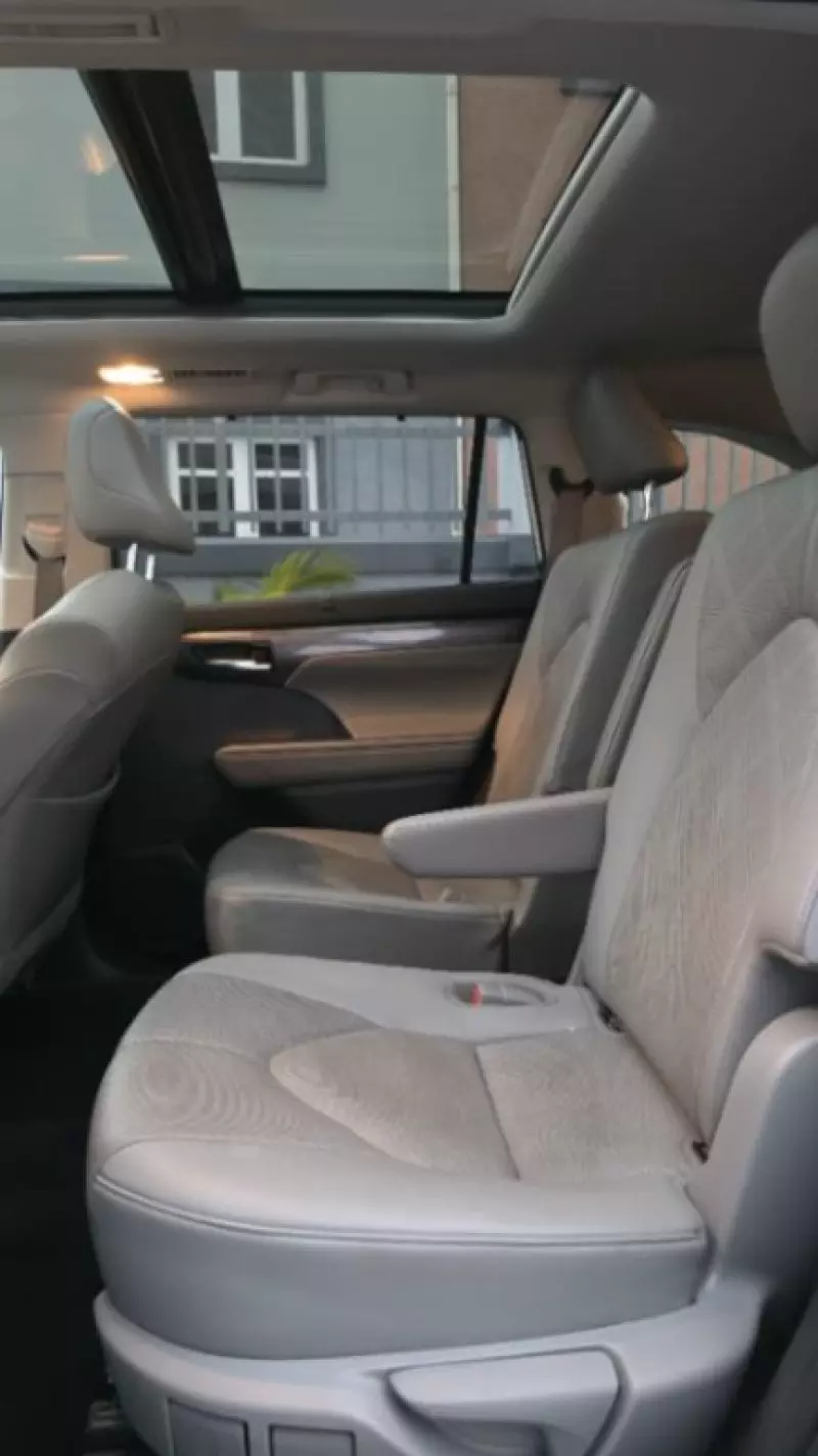 TOYOTA Highlander   - 2021
