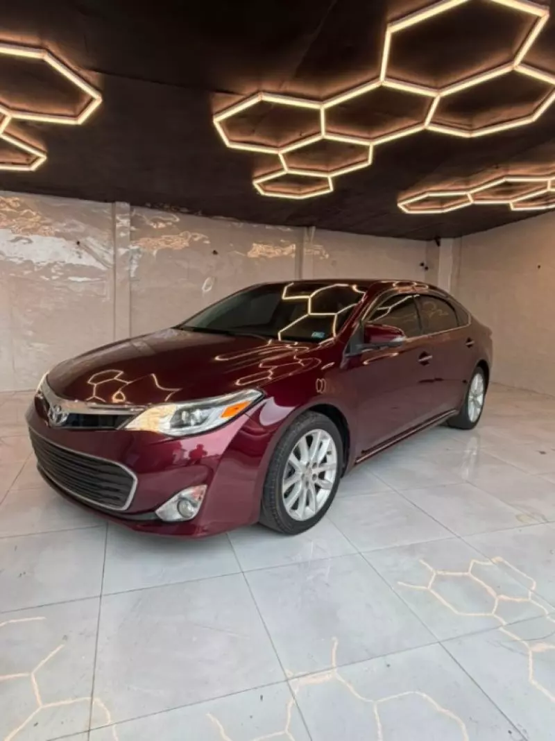 TOYOTA Avalon   - 2015