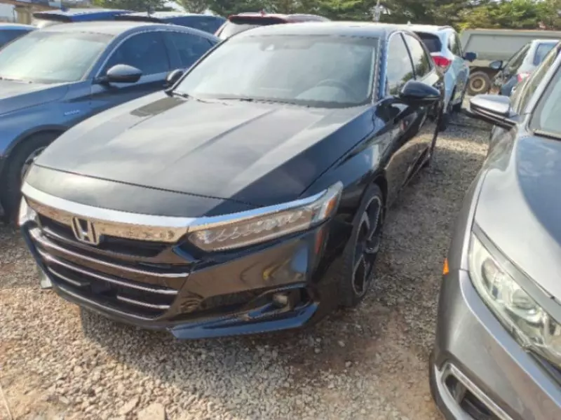Honda Accord   - 2022