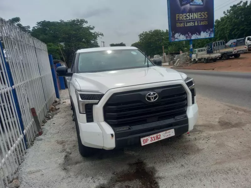 Toyota Tundra   - 2024