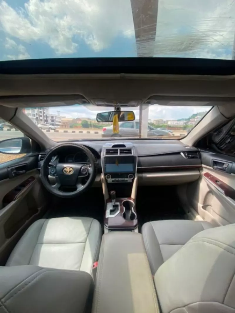 TOYOTA Camry   - 2012