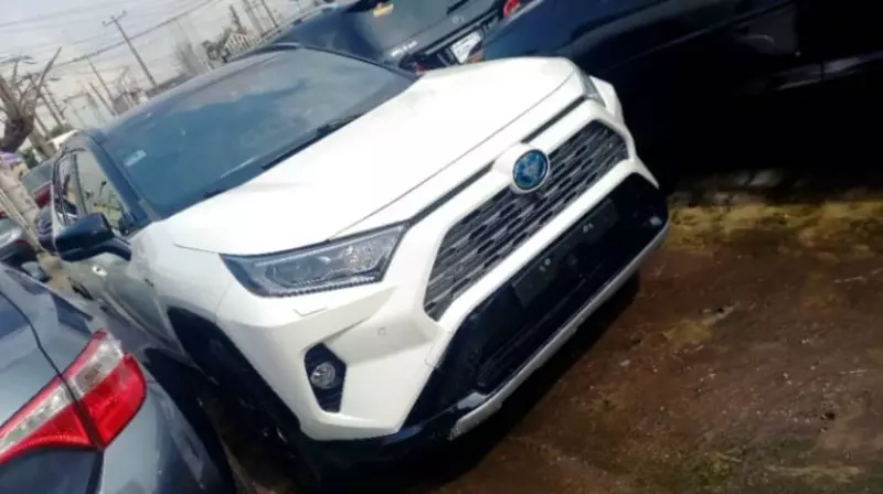 Toyota RAV 4   - 2020