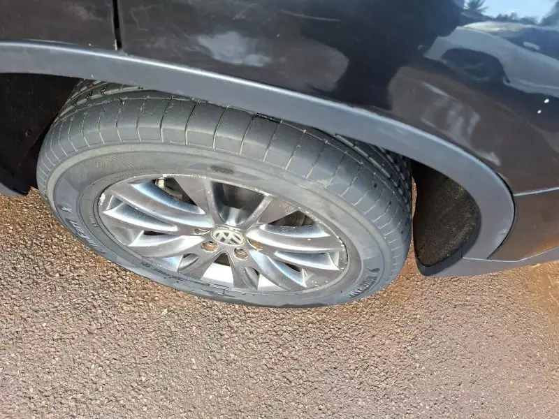 Volkswagen Tiguan   - 2009