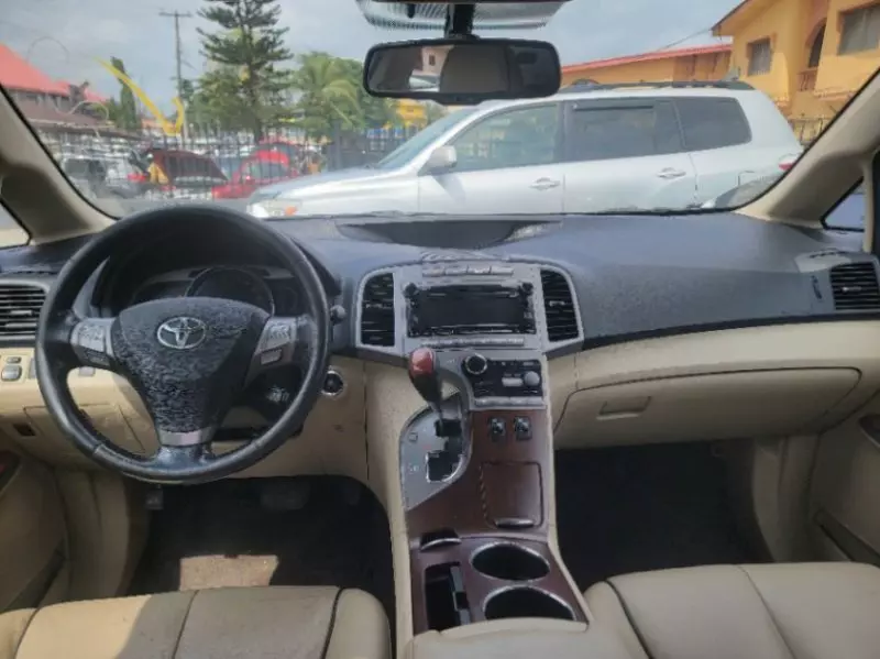 Toyota Venza   - 2010
