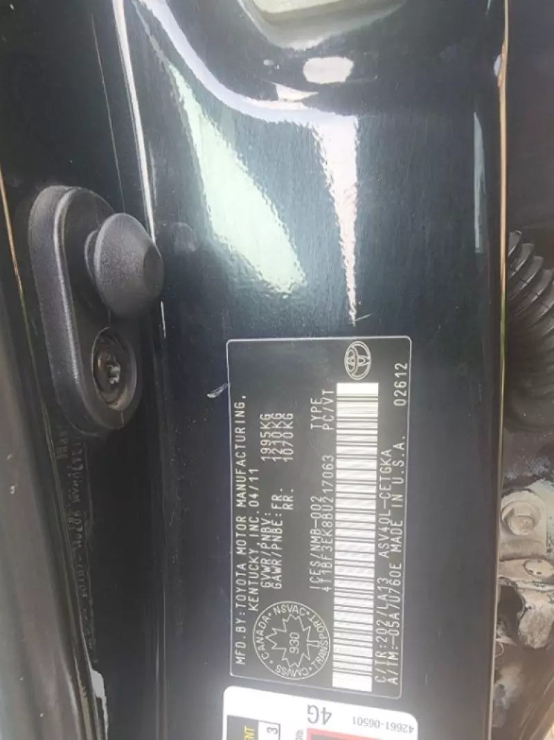 Toyota Camry   - 2011
