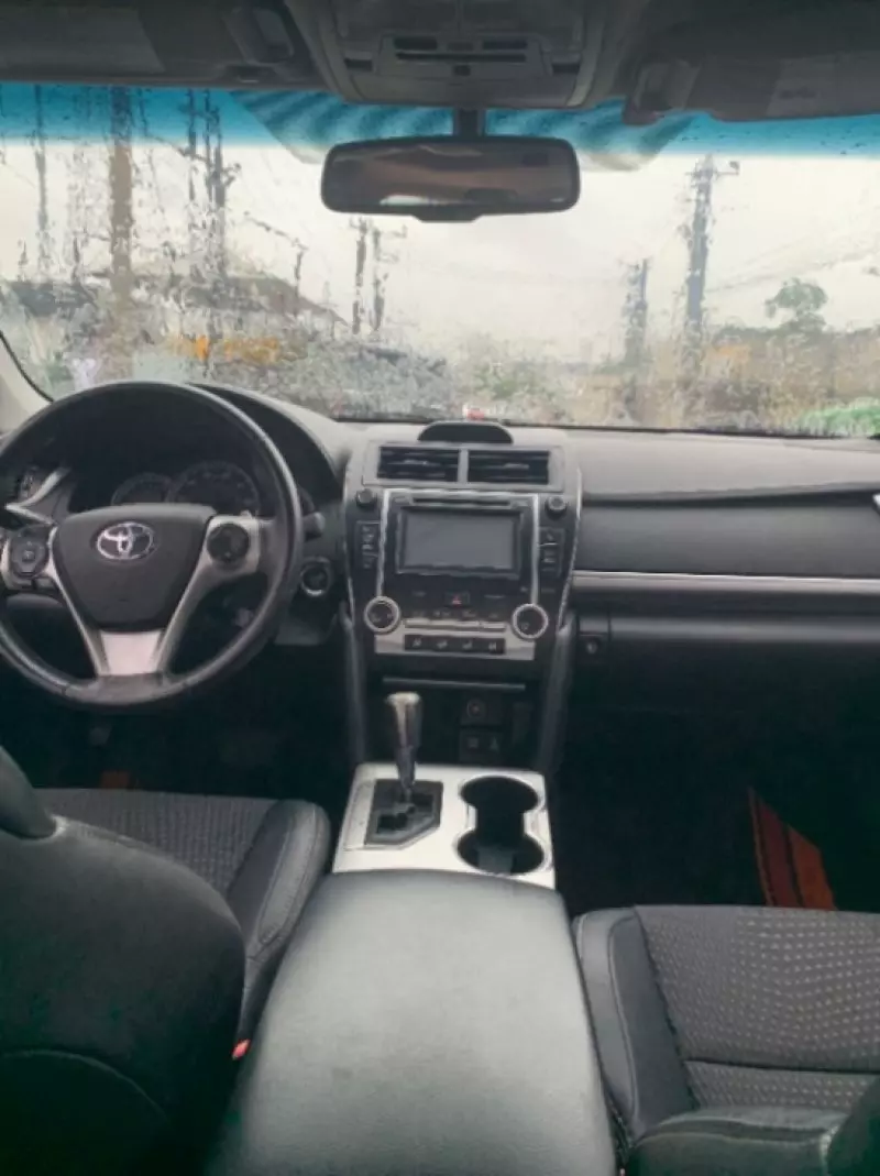 TOYOTA Camry - 2013