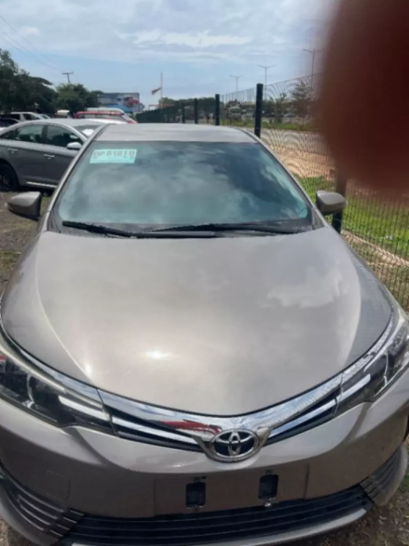 Toyota Corolla   - 2013