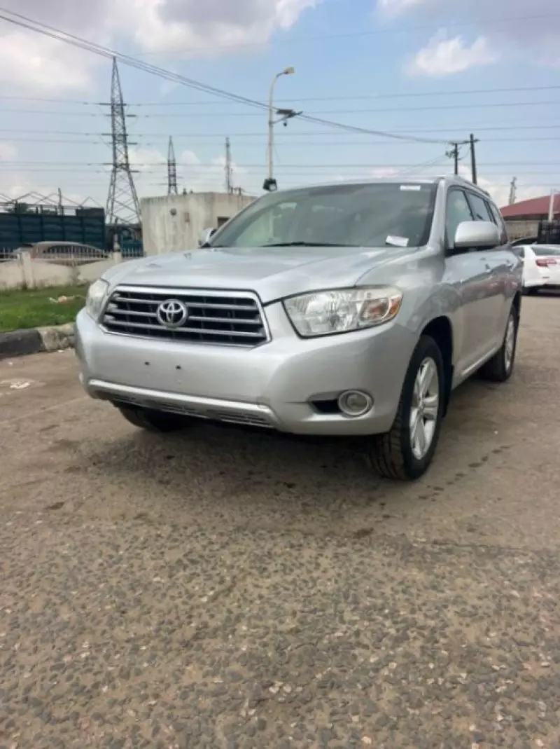 Toyota Highlander   - 2008