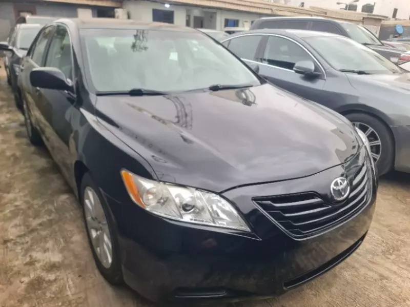 TOYOTA Camry   - 2009