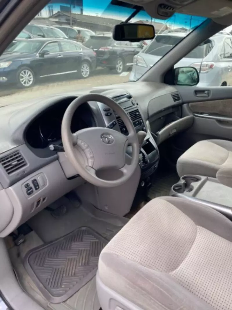 Toyota Camry   - 2015