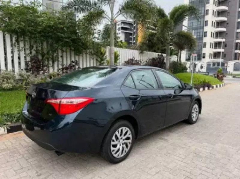 Toyota corolla   - 2017