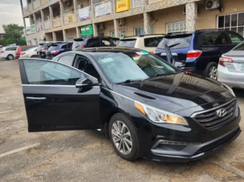 Hyundai Sonata   - 2017