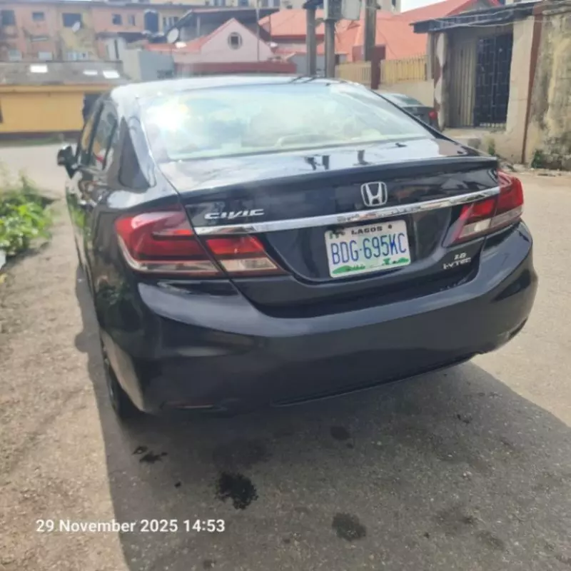 Honda Civic   - 2013