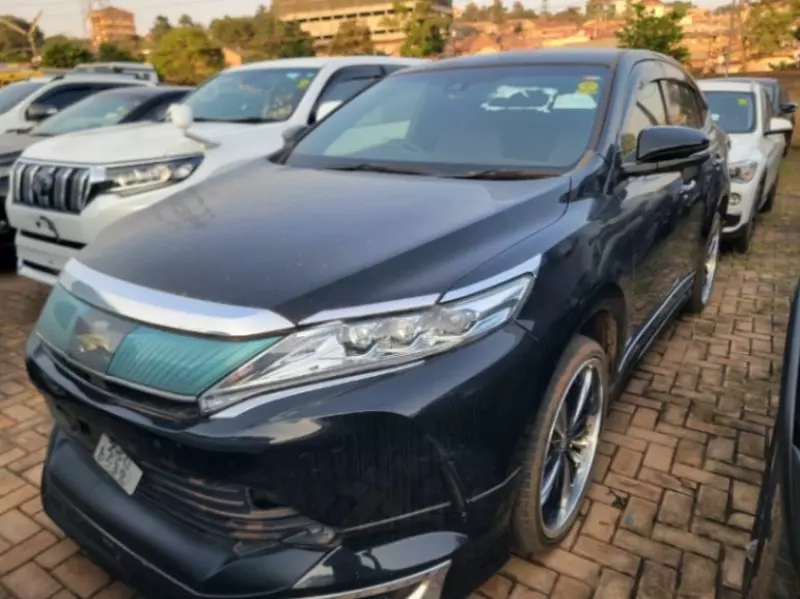 Toyota Harrier   - 2018