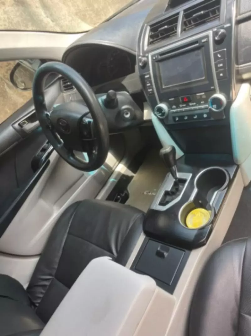 TOYOTA Camry - 2012