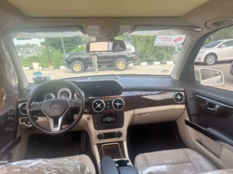 Mercedes-Benz GLK 350   - 2013