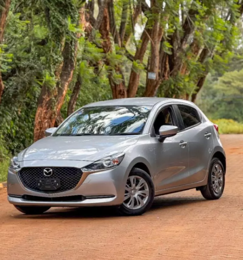 Mazda 2   - 2020