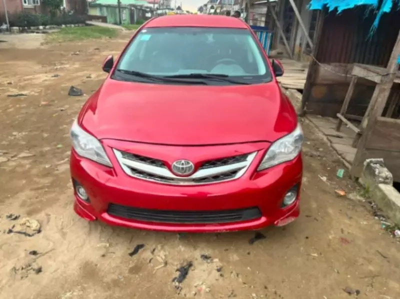 TOYOTA Corolla   - 2010