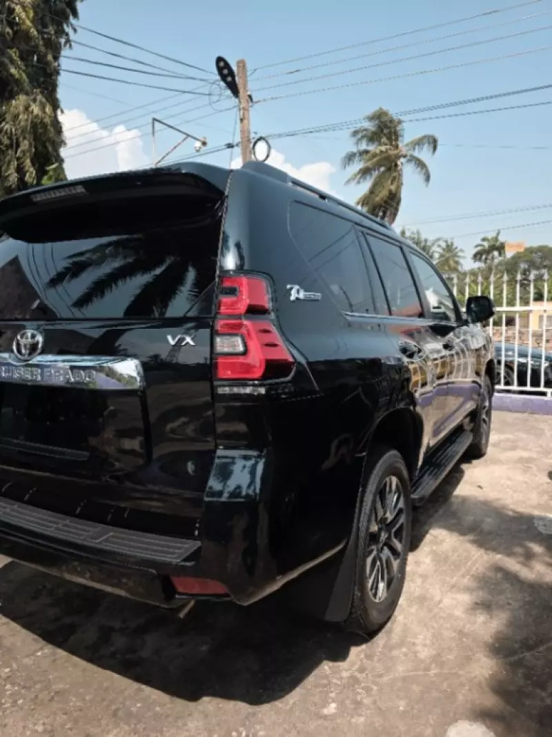 Toyota Landcruiser Prado   - 2023