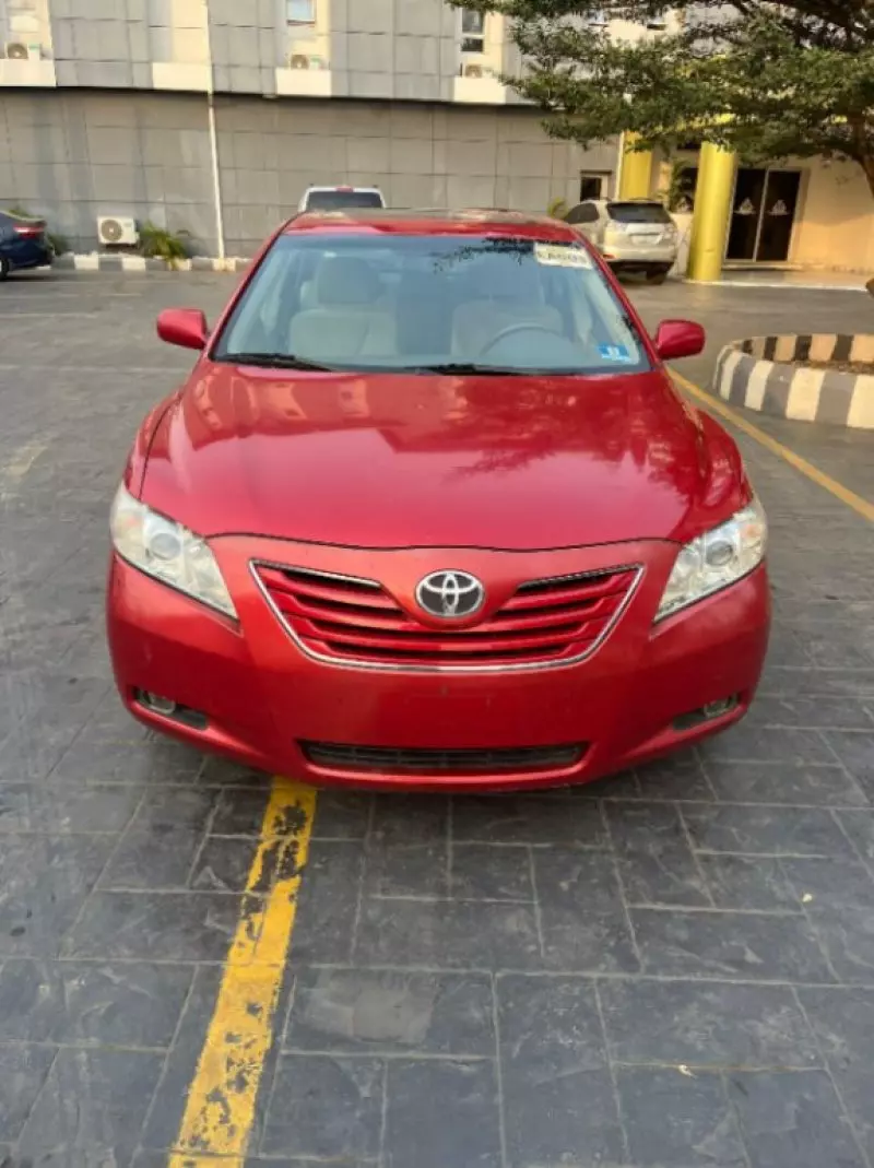 Toyota Camry   - 2008