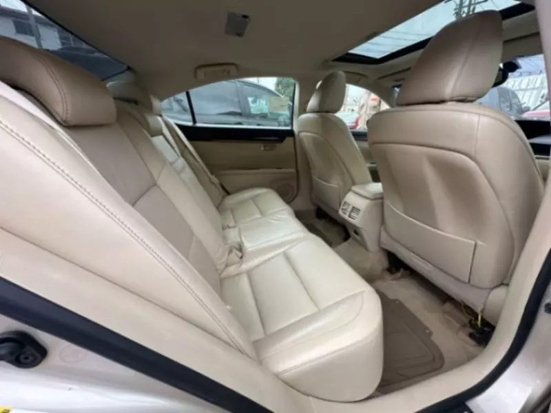 Lexus ES 350   - 2013