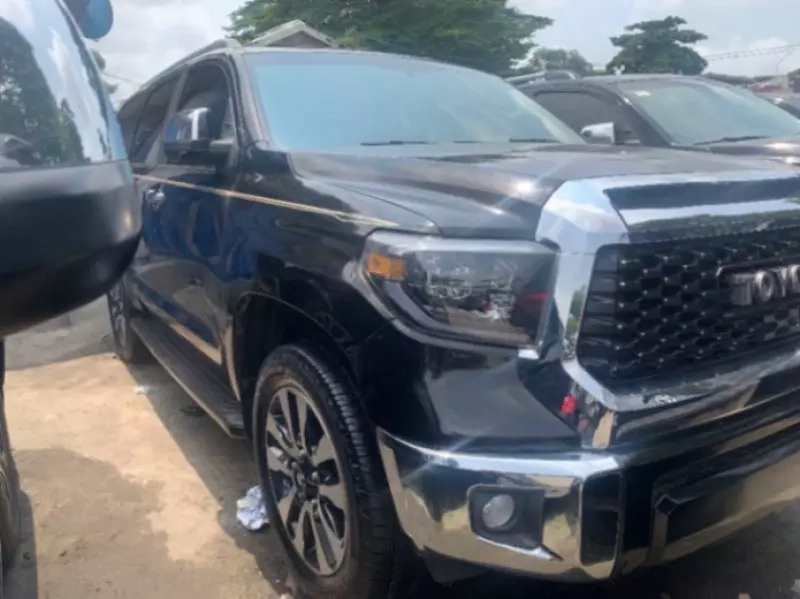 Toyota Sequoia   - 2018