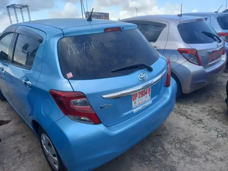 Toyota Vitz - 2015