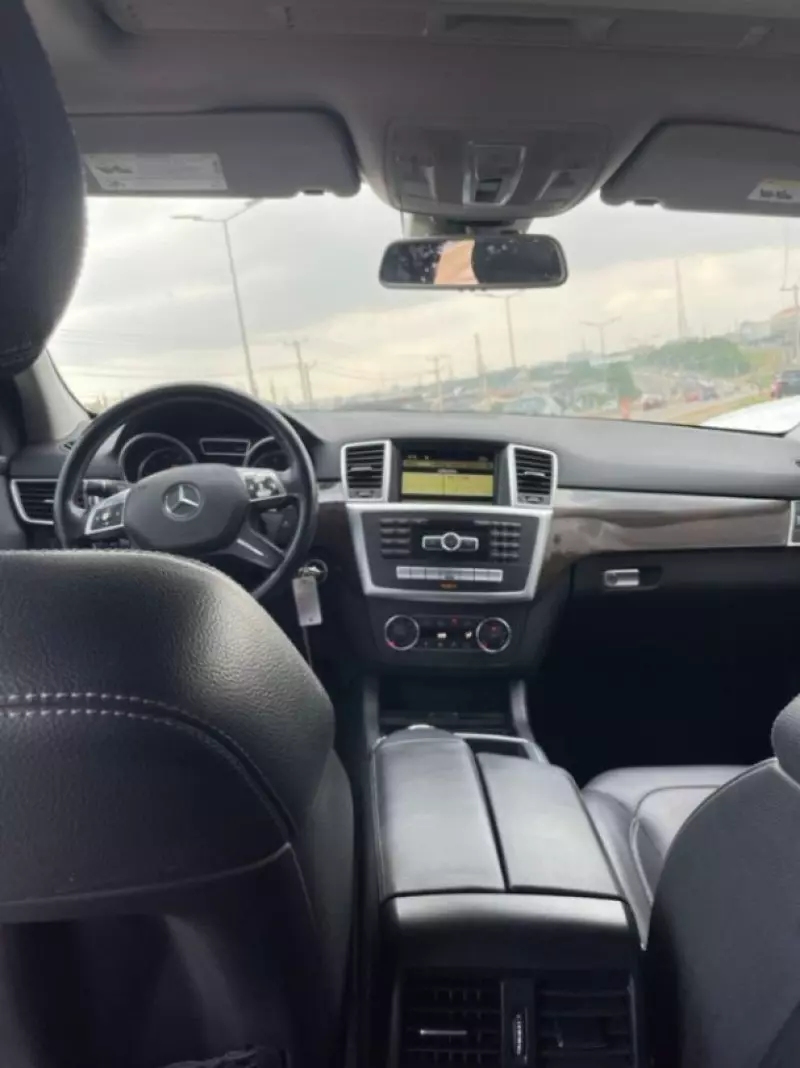 Mercedes-Benz ML 350   - 2012
