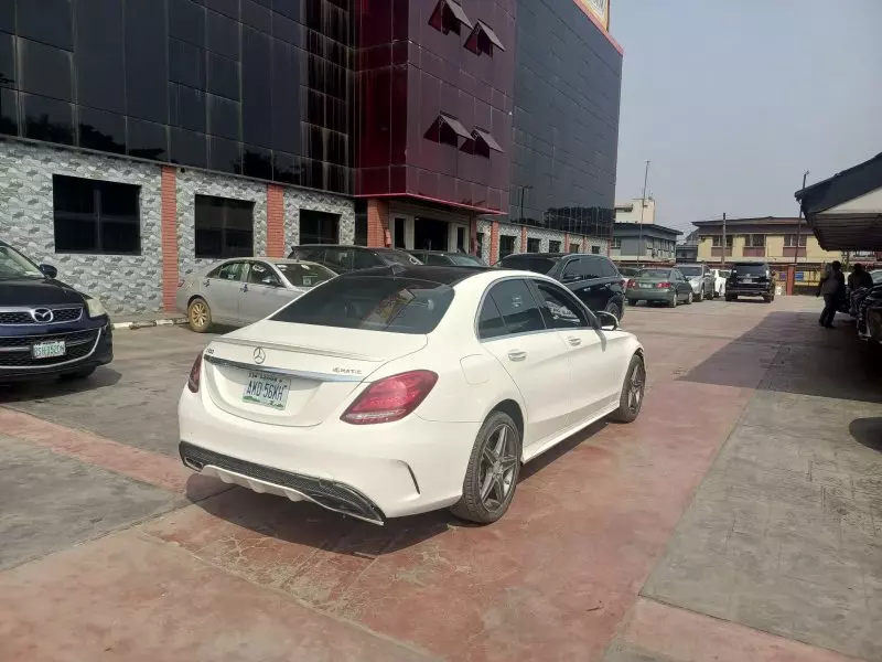 Mercedes-Benz C-Class   - 2016
