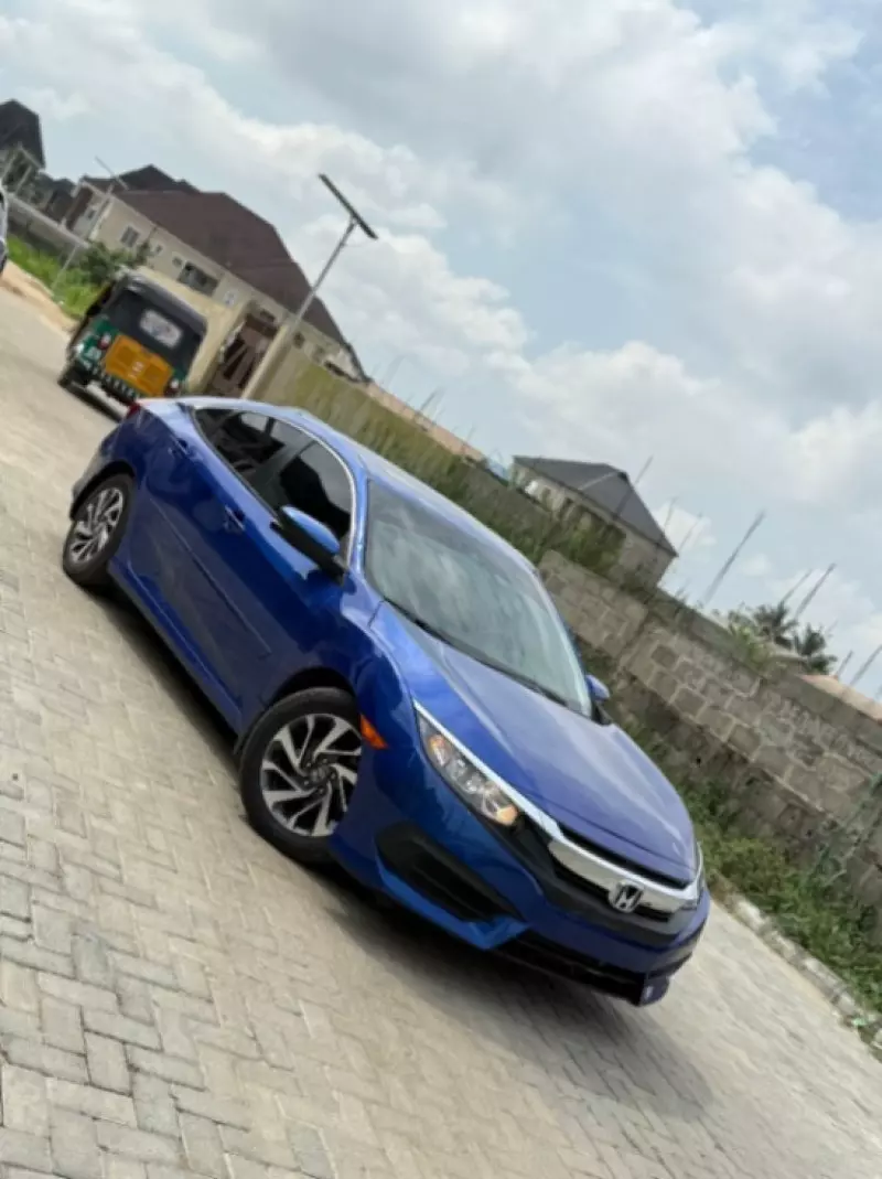 Honda Civic   - 2018