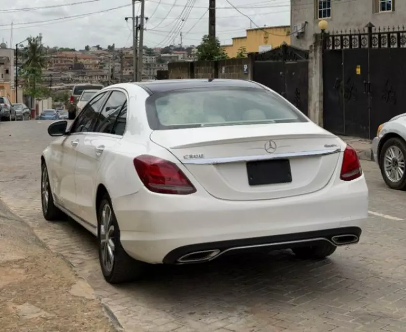 Mercedes-Benz C-Class   - 2016
