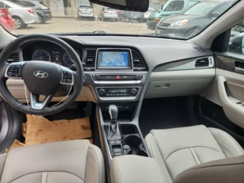 Hyundai Sonata   - 2018