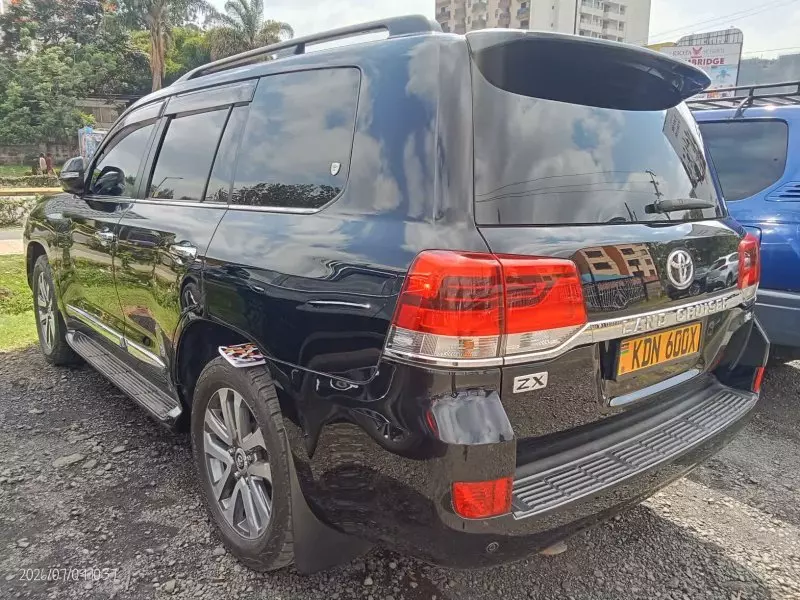 TOYOTA Landcruiser ZX - 2016