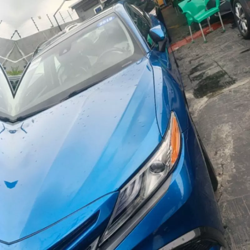 Toyota Camry   - 2018