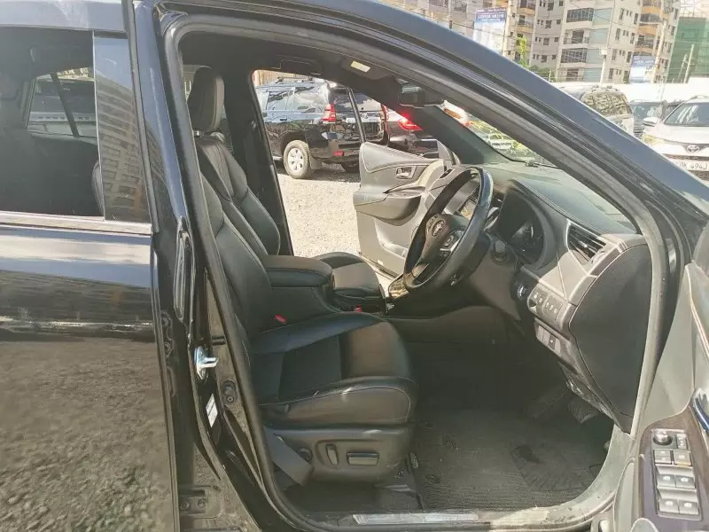 TOYOTA Harrier - 2019
