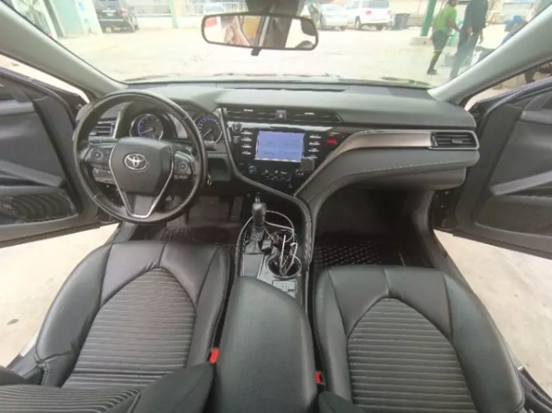 Toyota Camry   - 2019