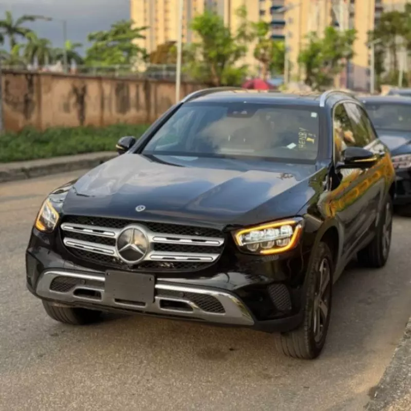 Mercedes-Benz GLC 300   - 2022