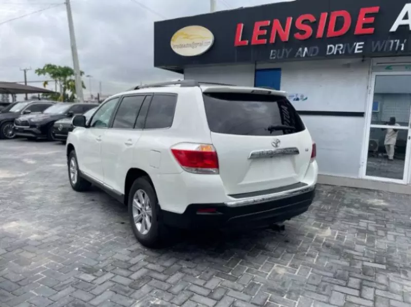 TOYOTA Highlander - 2013