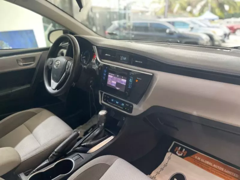 TOYOTA Corolla   - 2017
