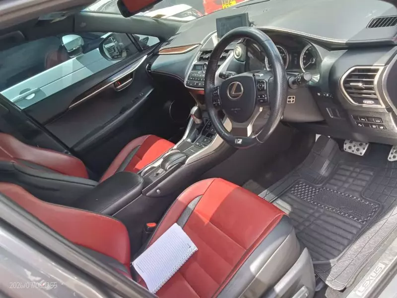 Lexus NX 200T - 2015