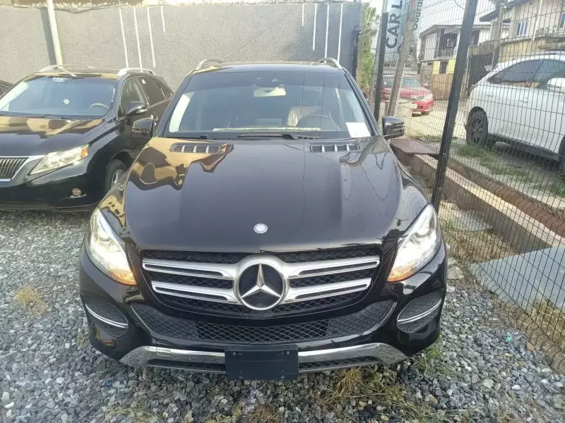 Mercedes-Benz GLE-Class   - 2016