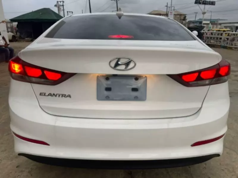 Hyundai Elantra   - 2017