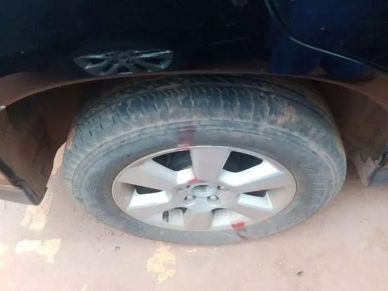 Toyota Harrier   - 2012