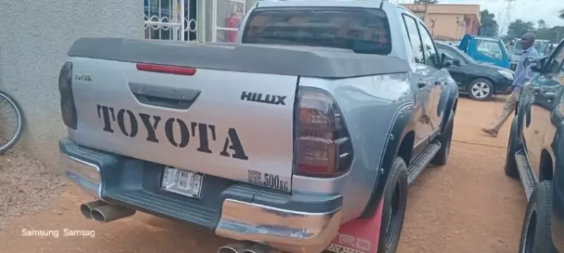TOYOTA Hilux   - 2017