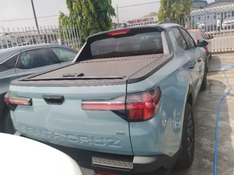 Hyundai Santa Cruz   - 2023