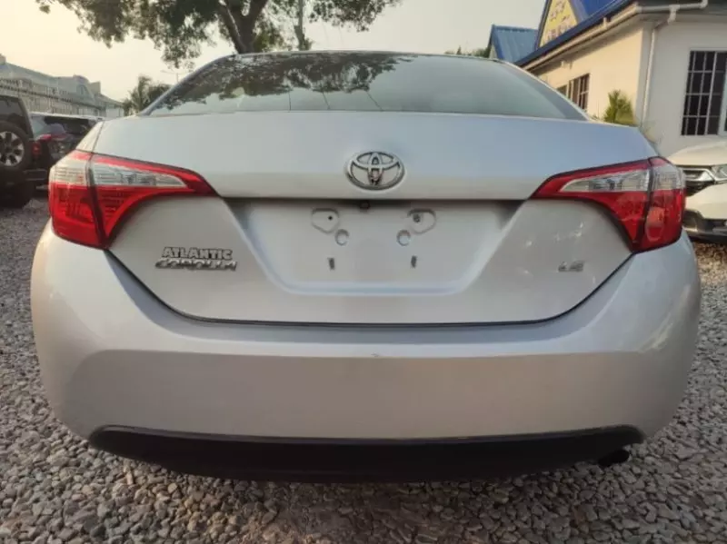 Toyota Corolla   - 2015