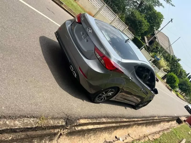 Hyundai Elantra   - 2016